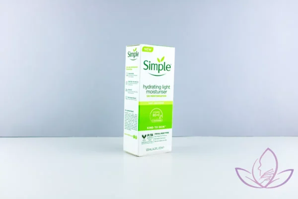 Hydrating Light Moisturiser kind to skin / مرطوب کننده و آبرسان لایت سیمپل - Simple - مرطوب کننده‌ها / Moisturisers